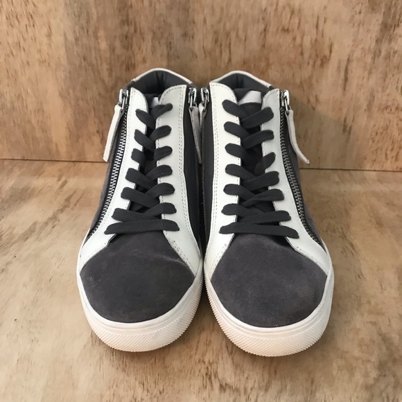 Blondo Genesis Women’s Gray Suede Waterproof Sneakers. Size: 7.5M - Picture 3 of 10